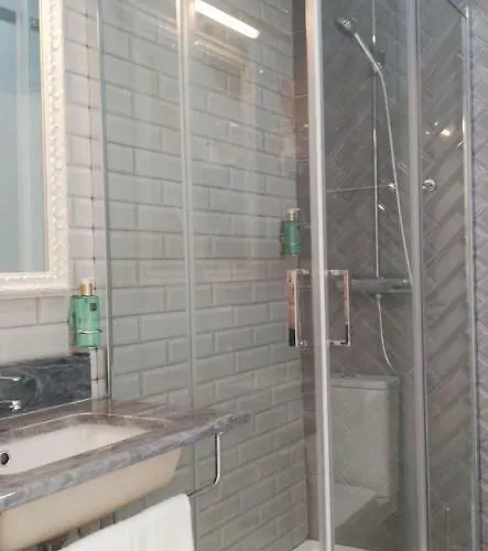 ゲストハウス グレート ステイ ファンケイロス 1 4*