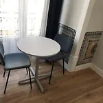 Guest house Great Fanqueiros 1 Lisbon